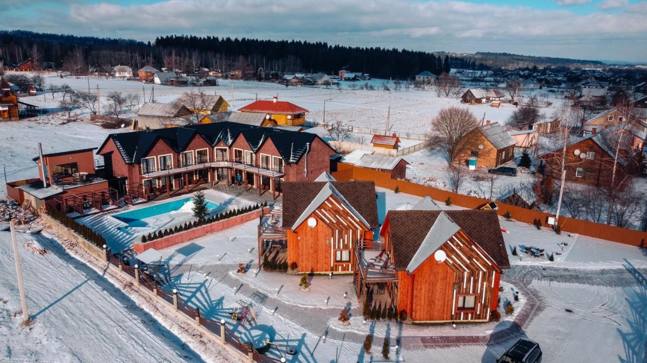 Hotel Four Seasons In Carpathians Migovo Exterior foto